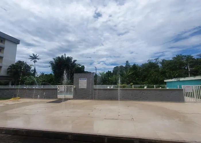 Apartamento Com Piscina Em Ubatuba Perto Da Praia